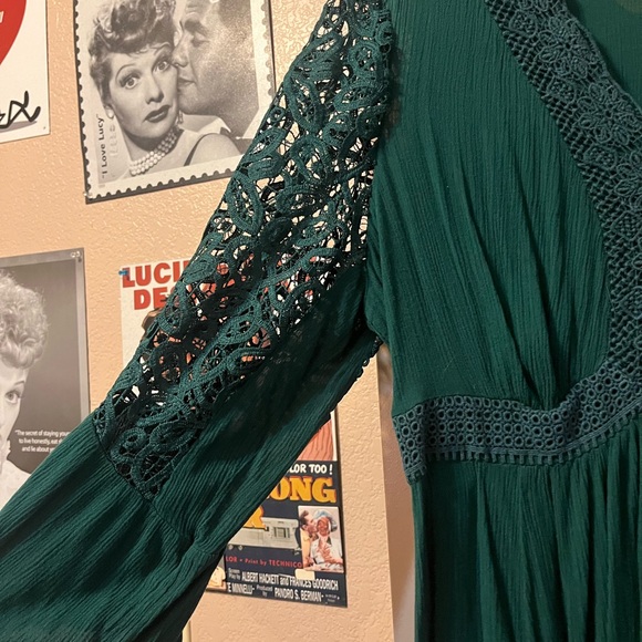 Torrid Green Lace Sleeve Blouse - Picture 9 of 15